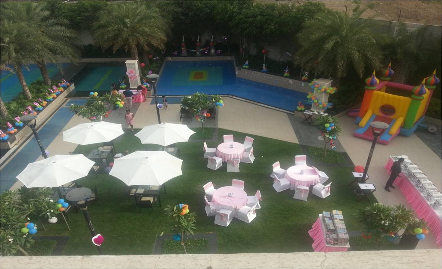 V Retreat Gurgaon Hotel Exterior photo